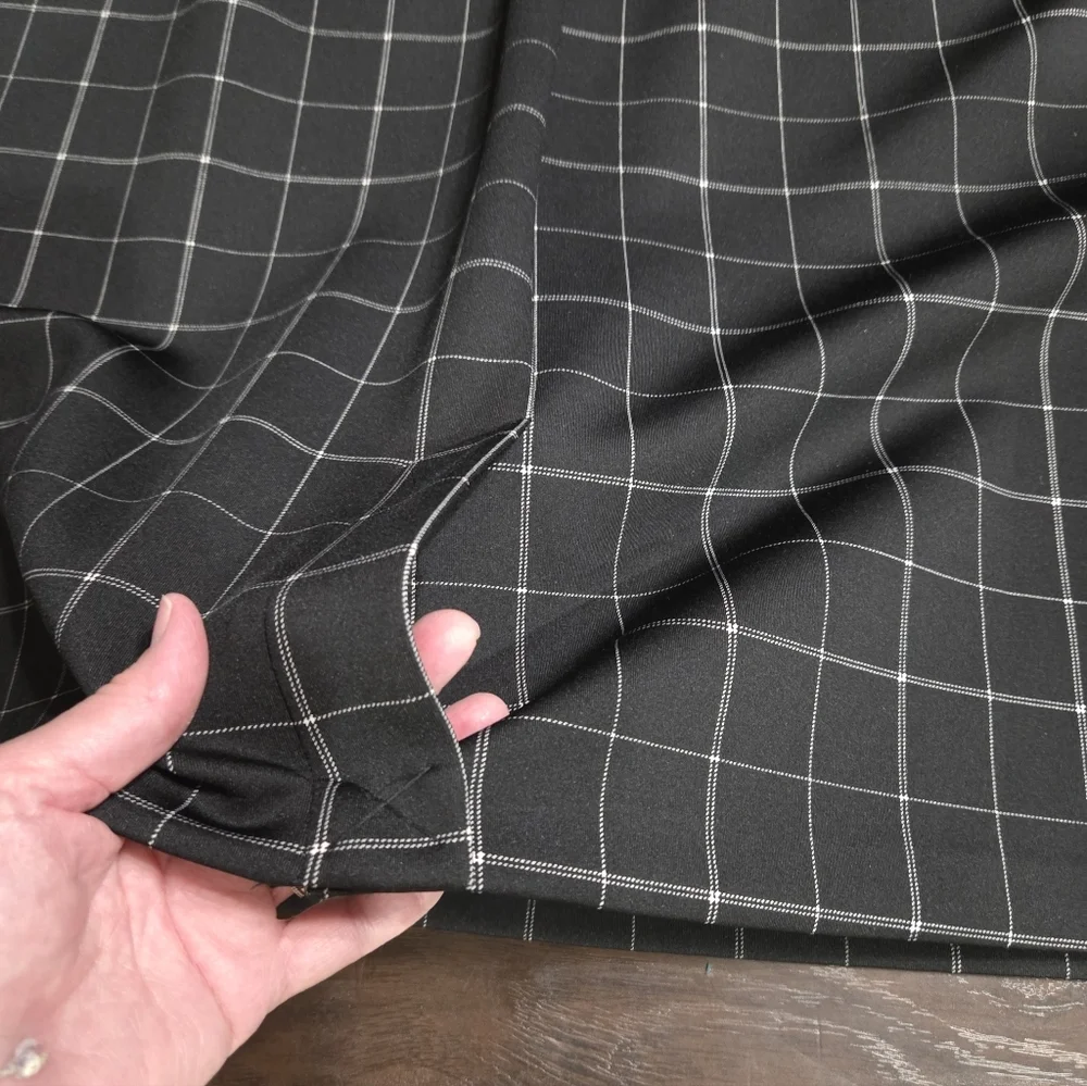 EVRI Black and White Checkered Women's Skirt Size 3X - Picture 3 of 9